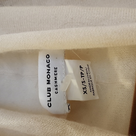 Club Monaco ligth weight cashmere  long sleeve round collar off white size xs - Picture 5 of 5